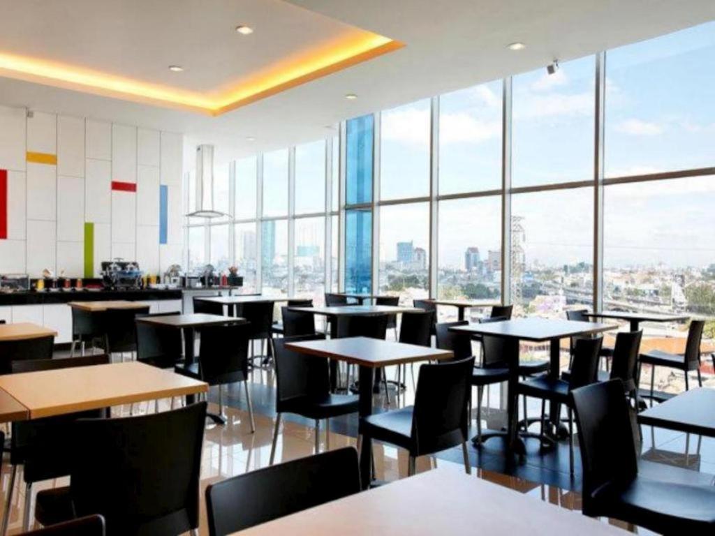 Amaris Hotel Seasons City Jakarta Kültér fotó