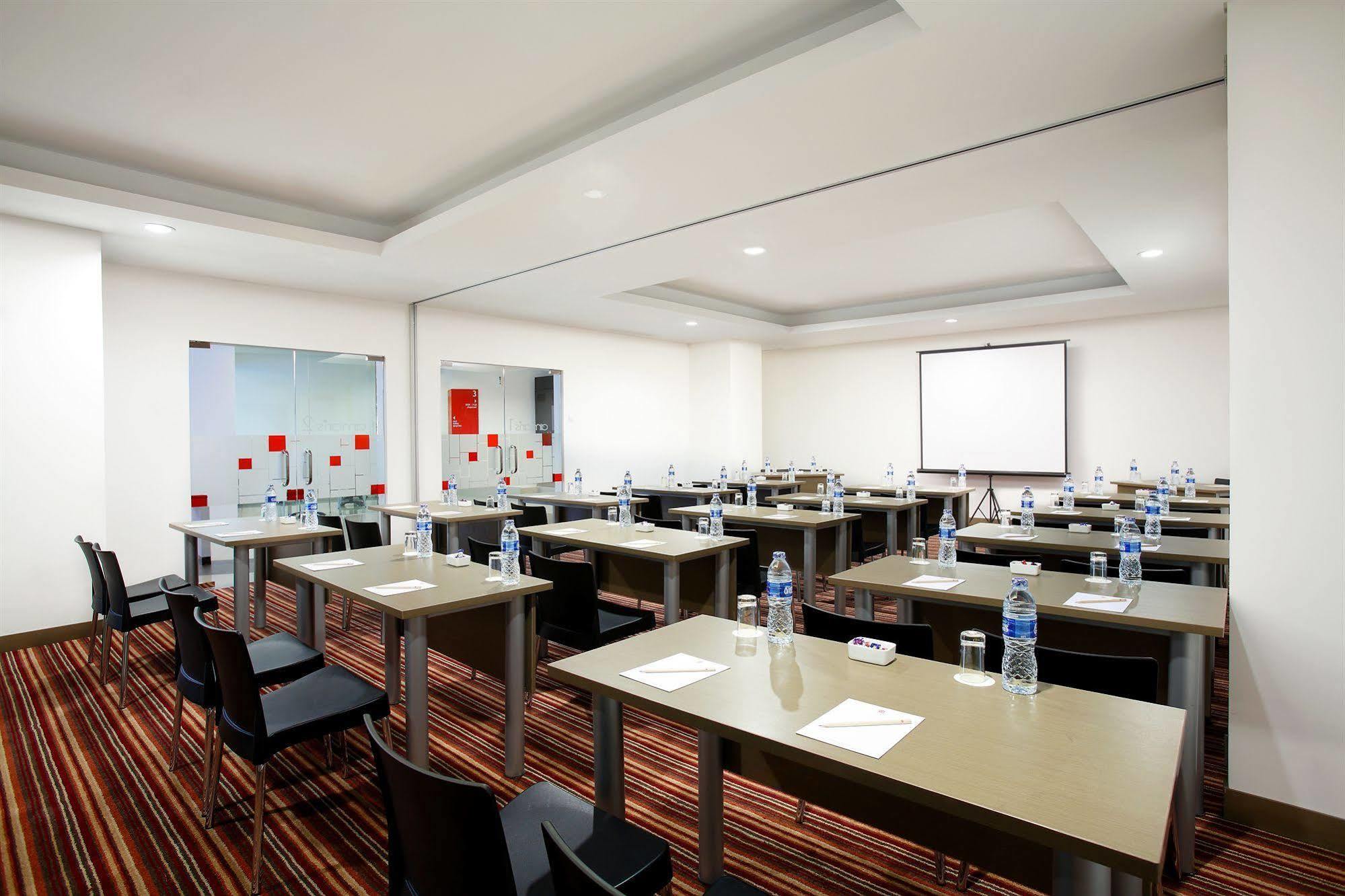 Amaris Hotel Seasons City Jakarta Kültér fotó