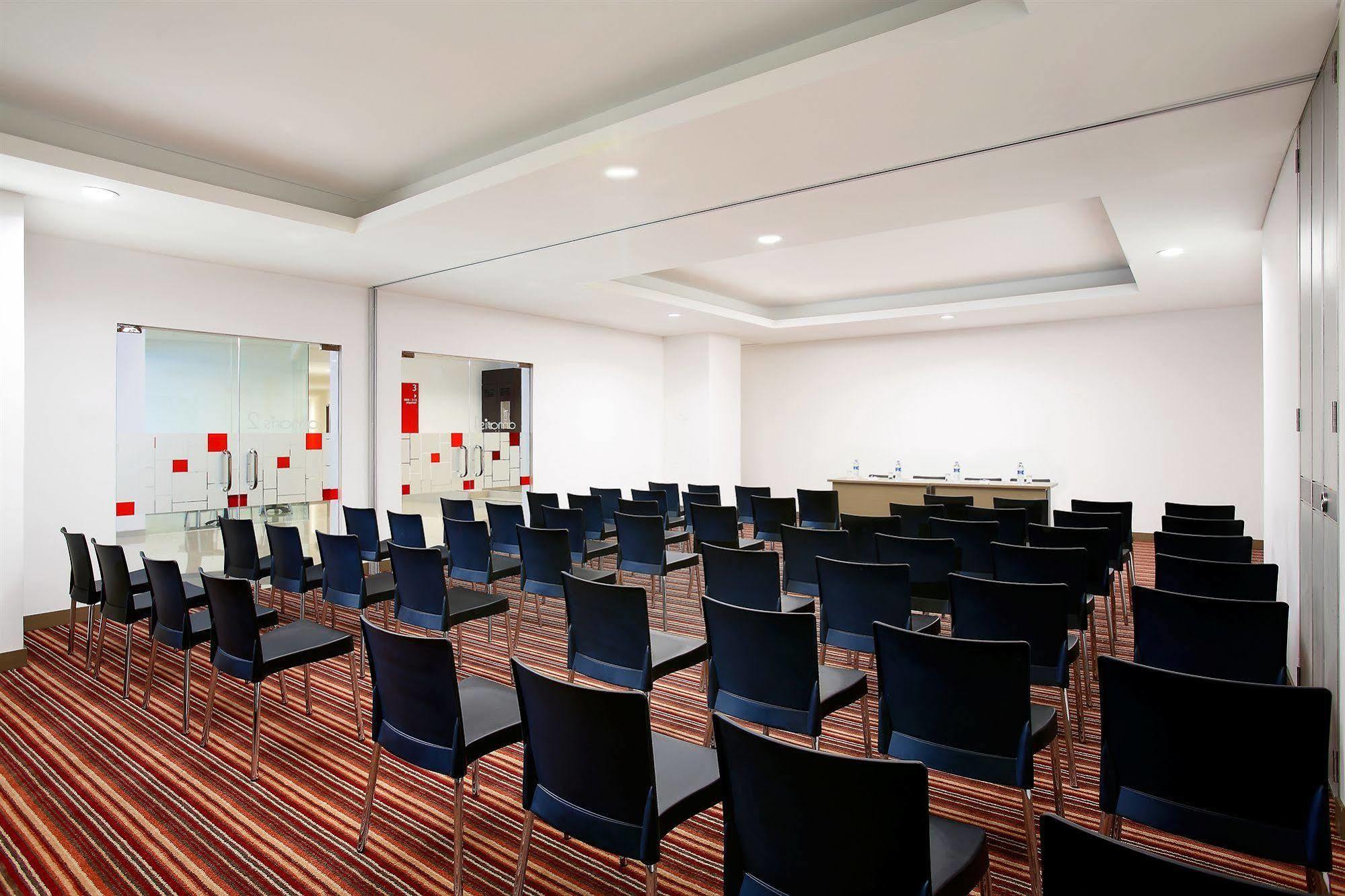 Amaris Hotel Seasons City Jakarta Kültér fotó