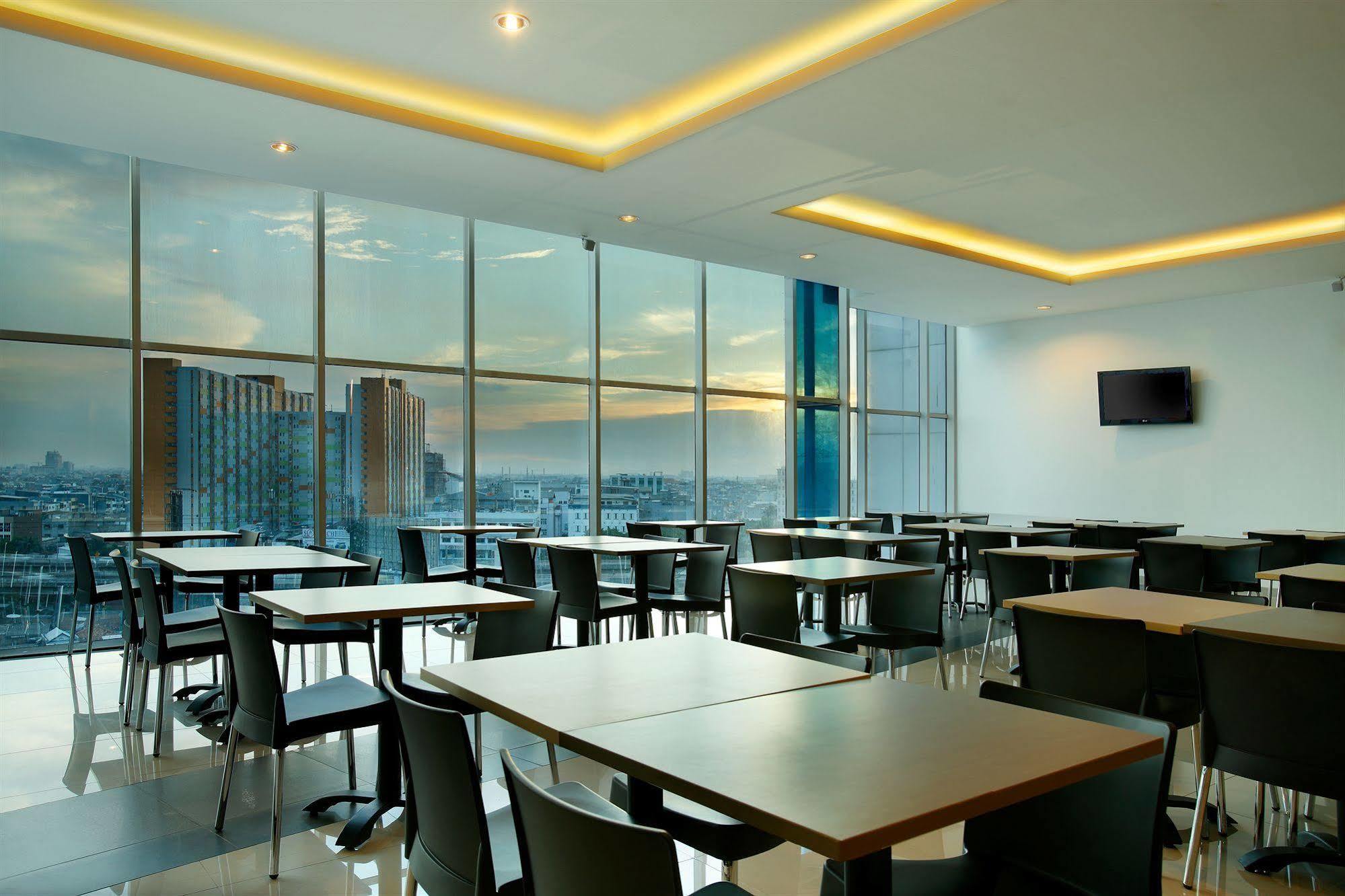 Amaris Hotel Seasons City Jakarta Kültér fotó